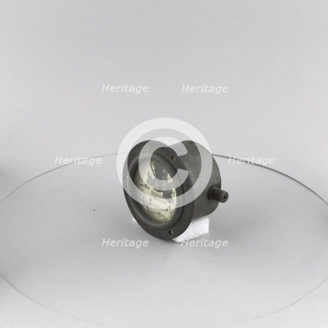 Indicator, Oil Pressure, German. Creator: Benz & Cie Fabrik Zeichen G.m.b.H..