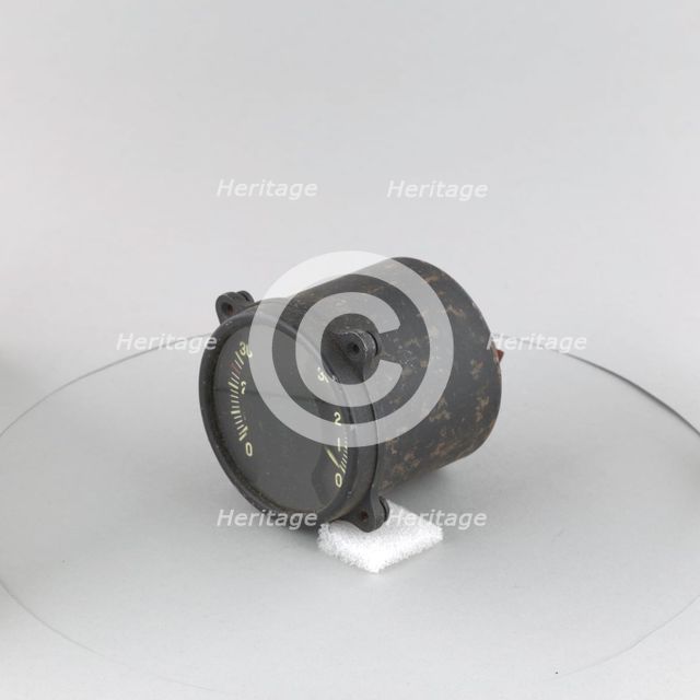 Indicator, Cylinder Head Temperature, Dual Needles, Japanese. Creator: Fuji Koku Keiki.