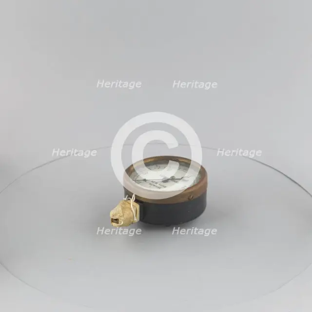 Indicator, Fuel Pressure. Creator: LeimenLeimen Brothers Inc..