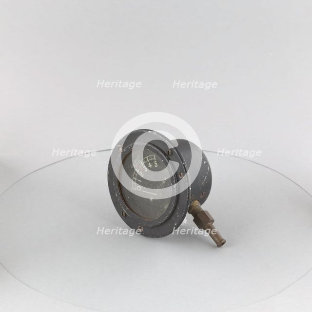 Indicator, Fuel Pressure. Creator: R. Price Ltd..