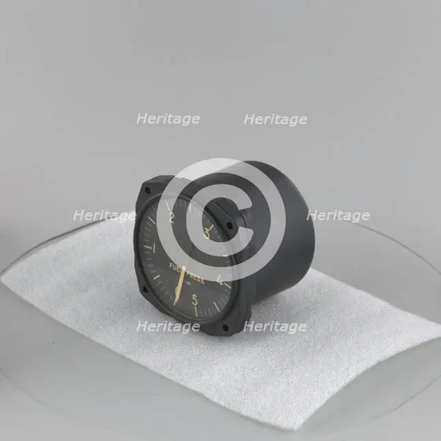 Indicator, Fuel Pressure, C-16. Creator: Bendix Aviation.
