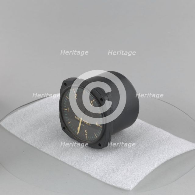 Indicator, Fuel Pressure, C-16. Creator: Bendix Aviation.