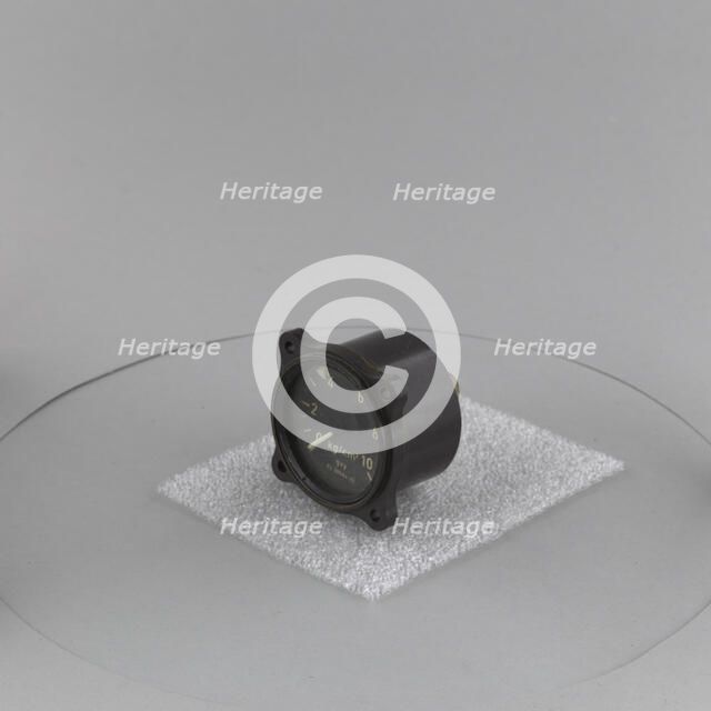 Indicator, Fuel Pressure, German, FL20504-10. Creator: G.V.Y..