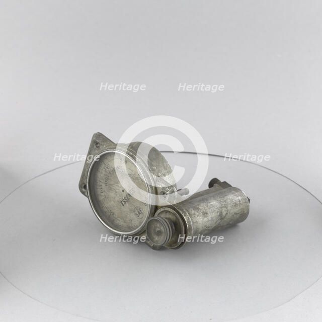 Indicator, Fuel Quantity, Hydrostatic. Creator: S.A.F..