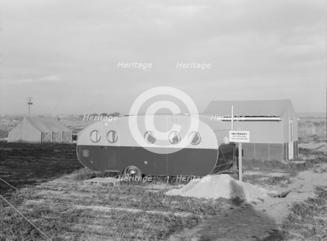 Infirmary, Nyssa FSA farm family labor camp, Malheur County, Oregon, 1939. Creator: Dorothea Lange.