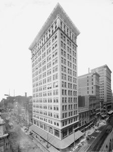 Ingall's Building, Cincinnati, Ohio., between 1900 and 1906. Creator: Unknown