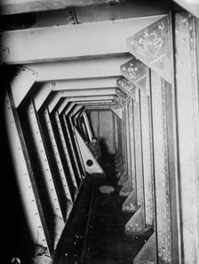 Inner Skin of VATERLAND, between c1910 and c1915. Creator: Bain News Service