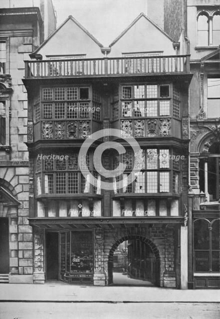 Inner Temple Gate House, City of London, c1900 (1911). Artist: Unknown.