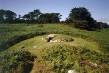 Innisidgen Burial Chamber, St Mary's, Isles of Scilly, Cornwall, 2010. Creator: Historic England Staff Photographer