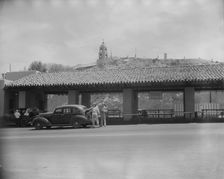 Inspection station on the California-Arizona state line, Yuma, Arizona, 1937. Creator: Dorothea Lange