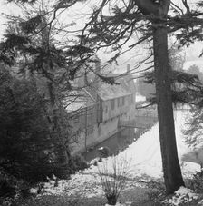 Ightham Mote, Ightham, near Sevenoaks, Kent, 1956. Artist: John Gay