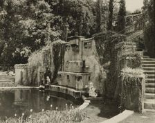 "Il Paradiso," Mrs. Dudley Peter Allen house, 1188 Hillcrest Avenue, Pasadena, California, 1917. Creator: Frances Benjamin Johnston