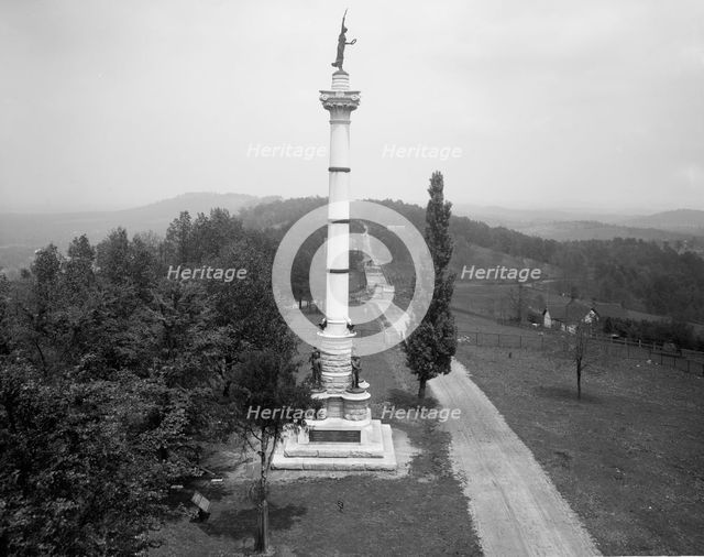 Illinois Monument, Missionary Ridge, Tenn., c1907. Creator: Unknown.