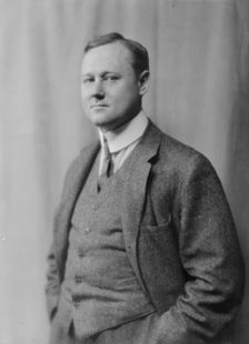 Irwin, Wallace, Mr., portrait photograph, 1916 Jan. 7. Creator: Arnold Genthe