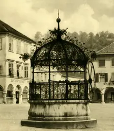 Iron Well, Bruck an der Mur, Styria, Austria, c1935. Creator: Unknown