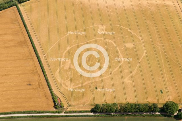 Iron Age double ditched enclosure crop mark, near South Wonston, Hampshire, 2015. Creator: Historic England.