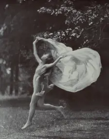 Isadora Duncan dancer, between 1915 and 1923. Creator: Arnold Genthe
