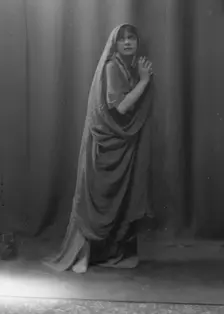 Isadora Duncan dancer, between 1915 and 1923. Creator: Arnold Genthe