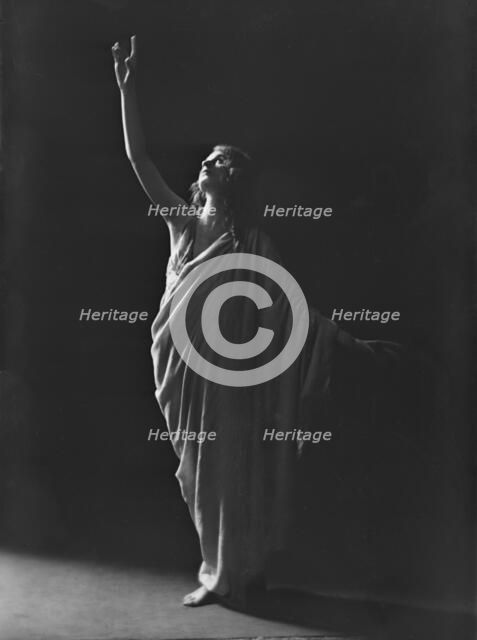 Isadora Duncan dancer, between 1915 and 1923. Creator: Arnold Genthe.