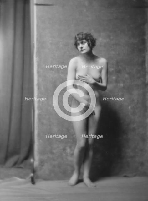 Isadora Duncan dancer, between 1915 and 1923. Creator: Arnold Genthe.