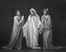 Isadora Duncan dancers, between 1915 and 1923. Creator: Arnold Genthe