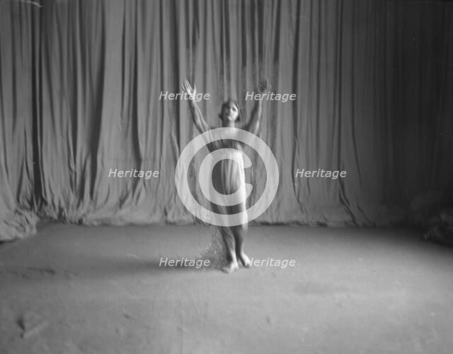 Isadora Duncan dancers, between 1915 and 1923. Creator: Arnold Genthe.