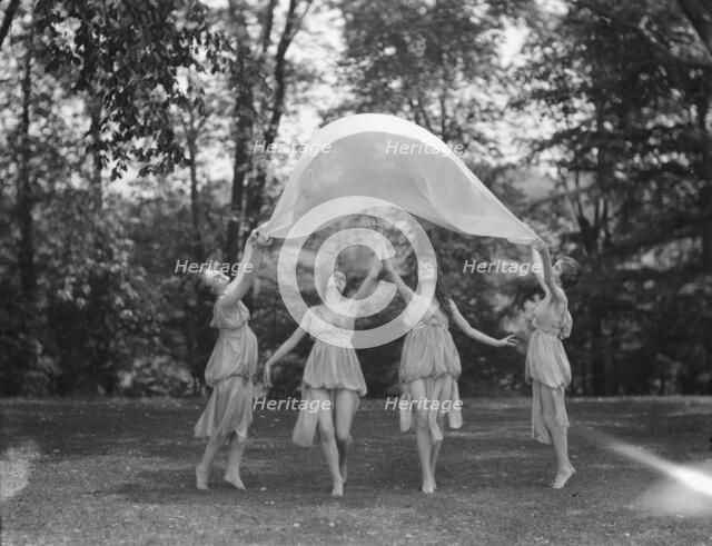 Isadora Duncan dancers, between 1915 and 1923. Creator: Arnold Genthe.