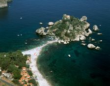 Isola Bella, Taormina, Sicily, Italy. Creator: Peter Thompson