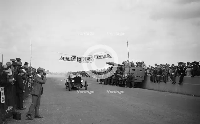 Isotta-Fraschini of EA Eldridge at the finishing line, Southsea Speed Carnival, Hampshire, 1922. Artist: Bill Brunell.