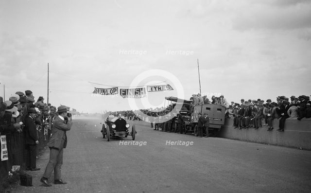 Isotta-Fraschini of EA Eldridge at the finishing line, Southsea Speed Carnival, Hampshire, 1922. Artist: Bill Brunell.