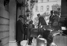 Italian Commission To U.S. - Marconi Leaving Car, 1917. Creator: Harris & Ewing