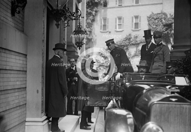 Italian Commission To U.S. - Marconi Leaving Car, 1917. Creator: Harris & Ewing.