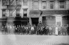 Italians at Consulate, New York, 5/25/15, 1915. Creator: Bain News Service