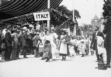 Italy in N.Y. 4th July parade, between c1910 and c1915. Creator: Bain News Service