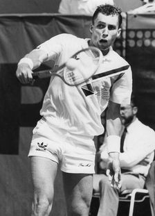 Ivan Lendl playing Aaron Krickstein, Roland Garros, French Open, 1985. Creator: Unknown