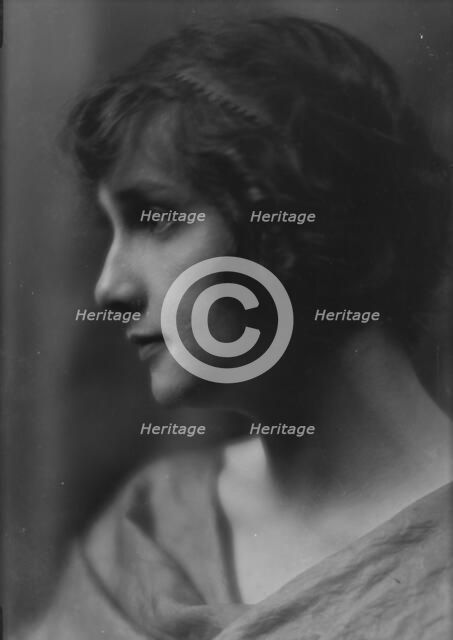 Ives, Charlotte, portrait photograph, 1913. Creator: Arnold Genthe.