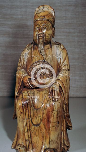 Ivory Chinese figurine of a Ming dynasty official, 17th century.