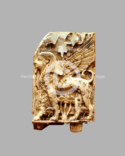 Ivory plaque with the representation of a sphinx.