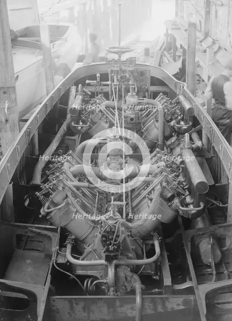 Izme's two 150 hp engines, 1913. Creator: Kirk & Sons of Cowes.