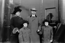 J.H. Ladew and family, between c1910 and c1915. Creator: Bain News Service