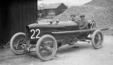 J Higginson's 3308 cc Vauxhall at the RAC Isle of Man TT race, 10 June 1914. Artist: Bill Brunell