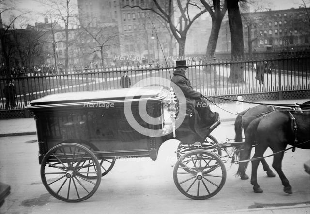 J.P. Morgan hearse, Stuyvesant Sq., 1913. Creator: Bain News Service.