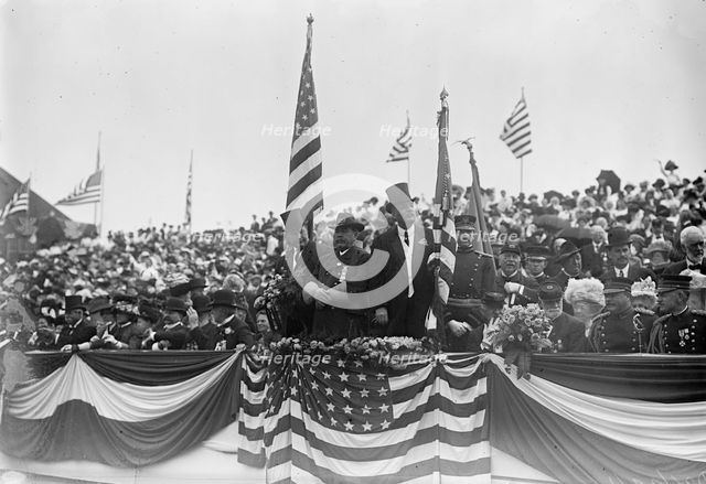 J.S. Sherman, Gov. Fort and Com'r van Sant review G.A.R. Parade- Atlantic City, 1910. Creator: Bain News Service.