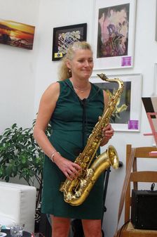 Jo Fooks, Jo Harrop and Friends, Clocktower Cafe Jazz Club, Croydon, London, 29 May 2025. Creator: Brian O'Connor