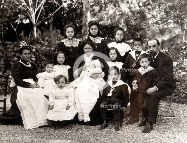 Joan Maragall i Gorina (1860-1911), Catalan poet and essayist,  portrait with his family.