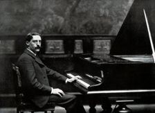 Joaquin Malats Miarons (1872-1912), Catalan musician, disciple of Juan Bautista Pujol in the Muni…