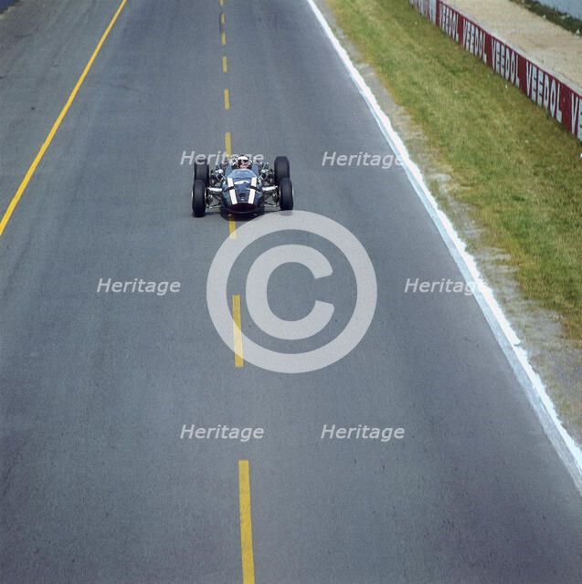 Jochen Rindt driving a Cooper Maserati in the French Grand Prix, Reims, France, 1966. Artist: Unknown