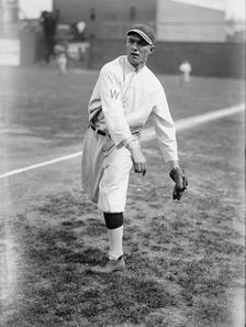 Joe Engel, Washington Al (Baseball), ca. 1912-1915. Creator: Harris & Ewing