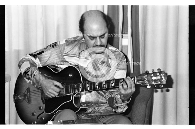 Joe Pass, London, 1976.   Artist: Brian O'Connor.