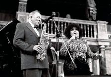 John Dankworth and Cleo Laine, The Globe, London., 2000. Artist: Brian O'Connor